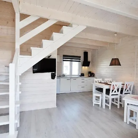 Gemuetliches Ferienhaus In Grzybowo Mit Garten, Terrasse Und Grill בית נופש *