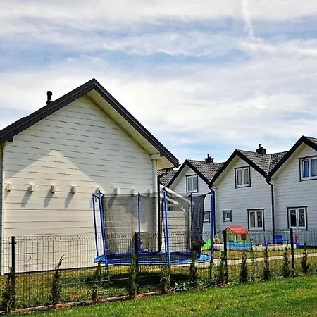 Gemuetliches Ferienhaus In Grzybowo Mit Garten, Terrasse Und Grill בית נופש *